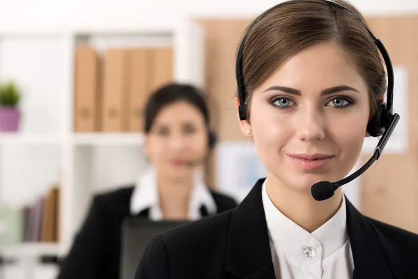 Retrato del trabajador del centro de llamadas — Foto de Stock