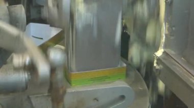 Tereyağı üretim fabrikası. Otomatik hat. Gıda üretimi