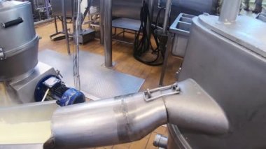 Tereyağı üretim fabrikası. Otomatik hat. Gıda üretimi