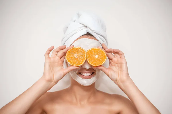 Young Attractive Woman White Moisturizing Mask Holding Orange Piece Beauty — Stock Photo, Image