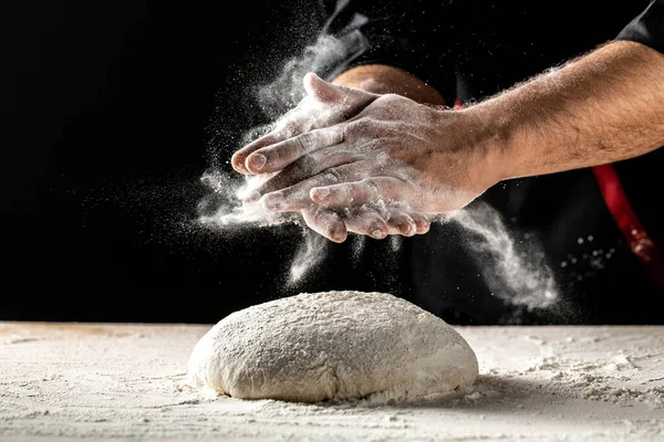 Handklapp Professionell Kock Med Skål För Matlagning Och Bakning Redskap — Stockfoto