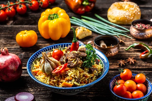 Traditional Uzbek Meal Called Pilaf Rice Meat Carrot Onion Plate — Stock Photo, Image