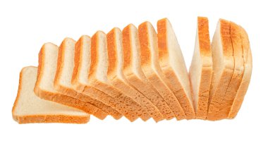 Beyaz zemin üzerinde izole edilmiş taze dilimlenmiş beyaz ekmek, fırın kavramları, kahvaltı temaları, gıda ambalajları, reklamlar ve fotokopi alanı ile ticari tasarım için ideal.