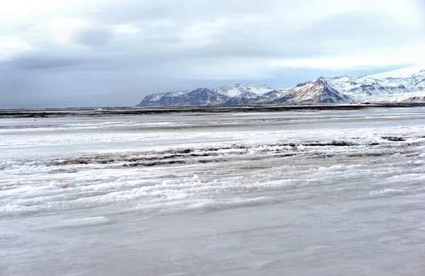 Playa cubierta de hielo — Foto de Stock