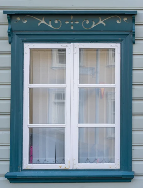 Gelbe Tür an einem Haus in Island — Stockfoto