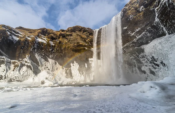 Wodospad Skogafoss w południowej Islandii — Zdjęcie stockowe