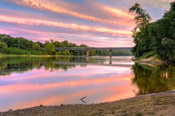 HDR zonsondergang op de James River — Stockfoto