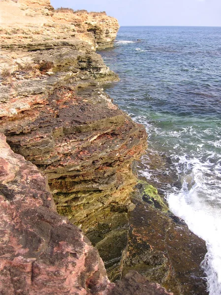 Глубоководная Пещера Купания Дайвинга Горах Крутой Берег — стоковое фото