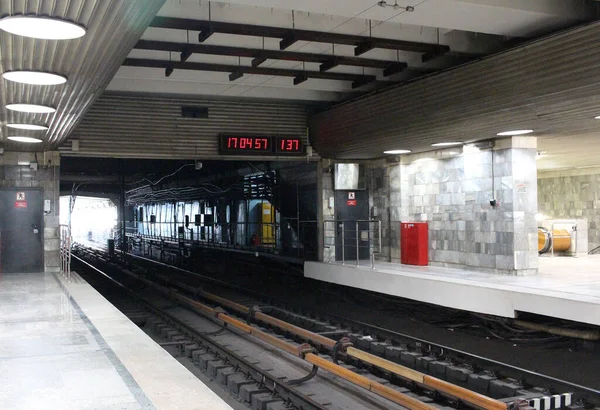 Rússia Novosibirsk 2021 Túnel Metrô Vazio Com Trilhos Sala Transporte — Fotografia de Stock