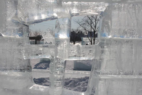 Parete Ghiaccio Scultura Trasparente Parco Siberia Inverno — Foto Stock