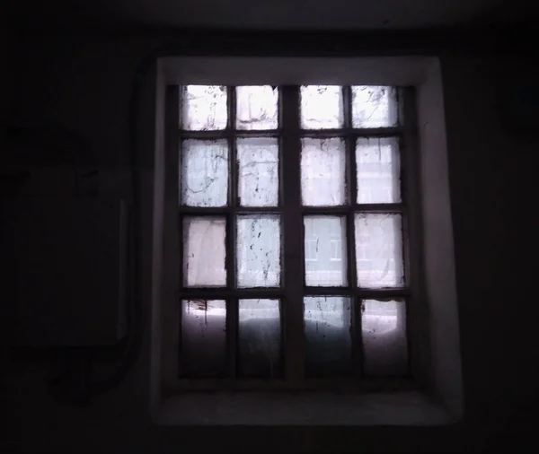 Dark Dirty Window Bars Room — Stock Photo, Image