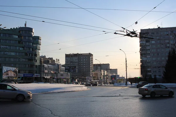 Rusko Novosibirsk 2021 Ulice Silnice Městě Pro Automobily Průmyslová Architektura — Stock fotografie