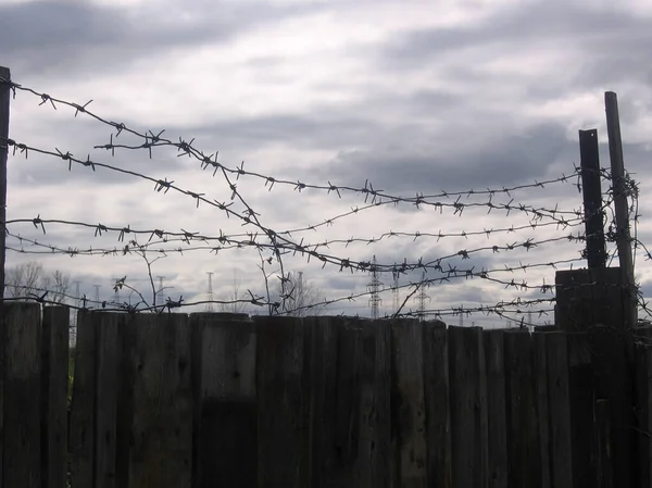 Clôture Bois Avec Fil Barbelé Territoire Interdit Prison — Photo