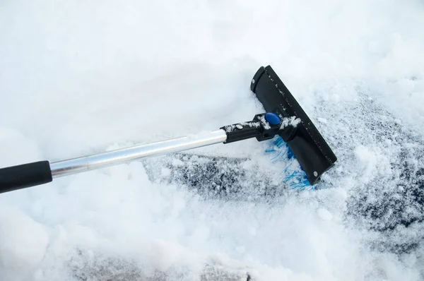 Brushing Snow Car Removing Cleaning Snow Window Automobile Winter Conception — Stock Photo, Image