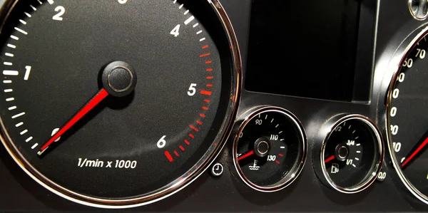 Speedometer, tachometer and fuel gauge set with chrome bezel — Stock Photo, Image