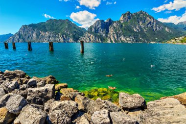 Torbole resort kasaba, İtalya, Europe yakınındaki güzel Lake Garda