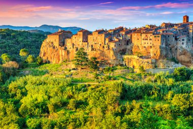 Kaya, Pitigliano, Toskana, İtalya, Avrupa konusunda görkemli şehir