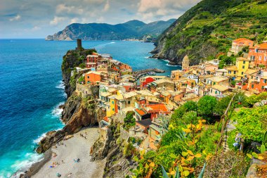 Vernazza Köyü Cinque Terre'nin sahil İtalya, Europe
