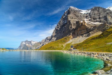 Dağ turkuaz Gölü ve Eiger North face, Bernese Oberland, İsviçre