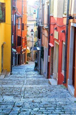Ortaçağ Hırvat eski cadde görünümü Rovinj, Europe
