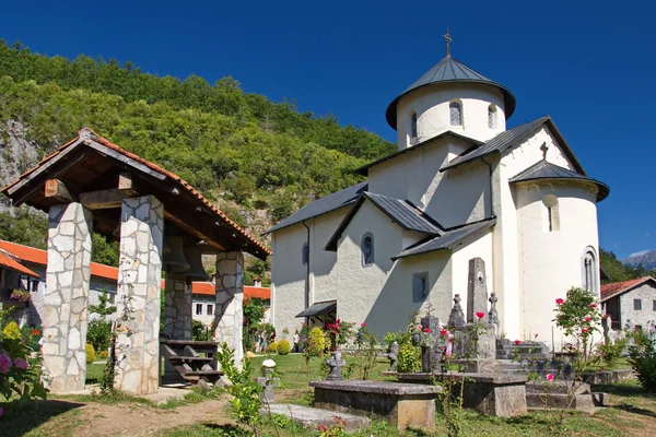 manastır kilisesi