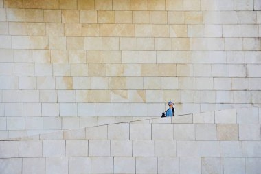                                tourist visiting Guggenheim Bilbao museum 