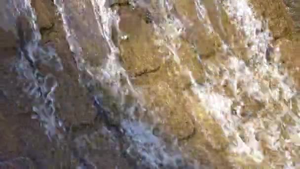 Agua Flotante Reflejando Luz Del Sol Una Fuente Que Encuentra — Vídeos de Stock