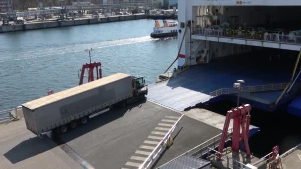Porto Kiel Alemanha Carregamento Ferry Para Suécia Schwedenkai — Vídeo de Stock
