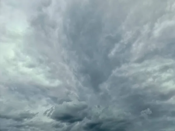 Formações Nuvens Escuras Impressionantes Mesmo Antes Uma Tempestade — Fotografia de Stock