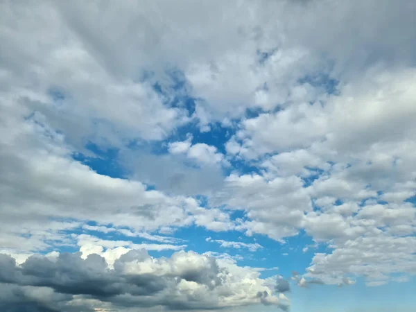 Schöne Aussicht Bei Hellen Sonnenstrahlen Mit Ein Paar Linsenraketen Und — Stockfoto