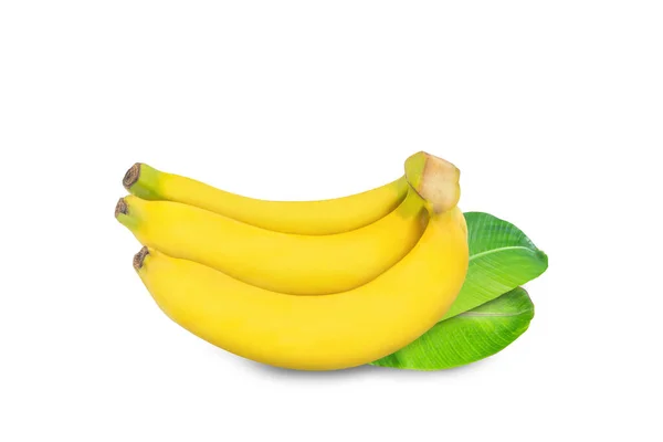 白地に隔離されたバナナの束 メニューデザインやストア広告の葉を持つバナナ — ストック写真