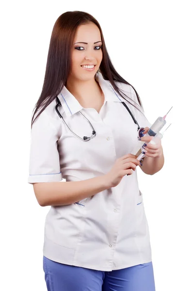 Улыбающаяся женщина доктор со шприцем в руке . — стоковое фото