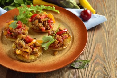 Tombet - sebze soslu kızarmış patates