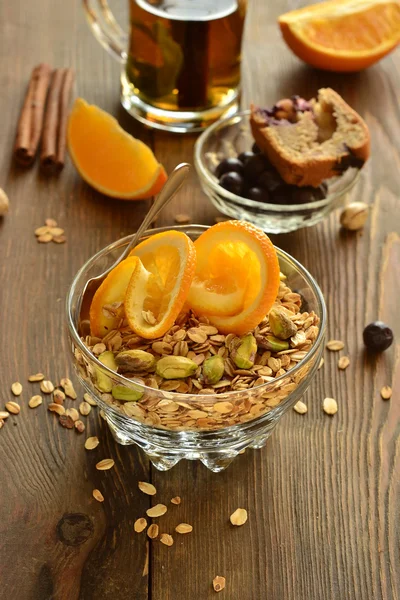 Muesli with oranges and pistachios — Stock Photo, Image