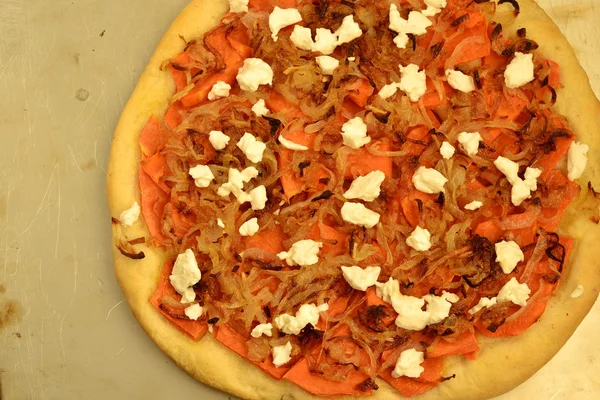 Pizza with pumpkin and goat cheese — Stock Photo, Image