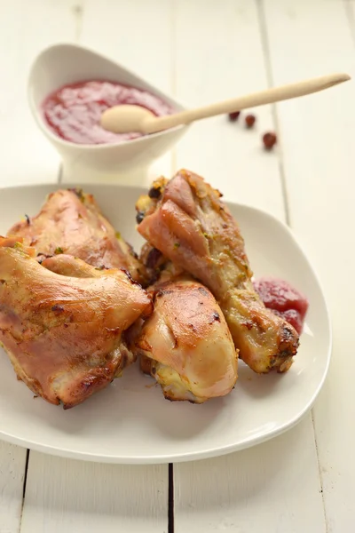 Baked chicken with plum sauce — Stock Photo, Image