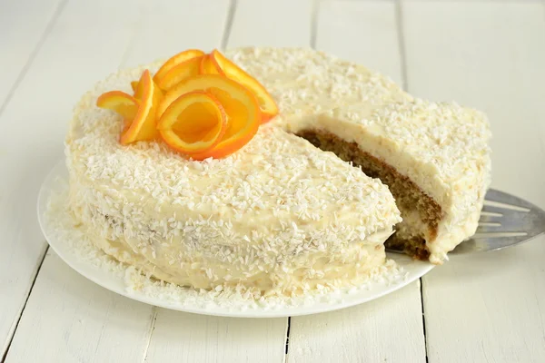 Bolo de esponja laranja com creme de manteiga — Fotografia de Stock