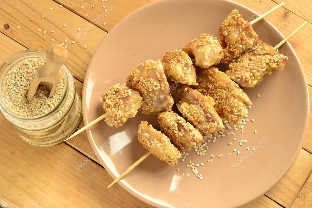 Pinchos de pollo rebozados