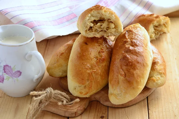 Homemade pies stuffed with cabbage — Stock Photo, Image