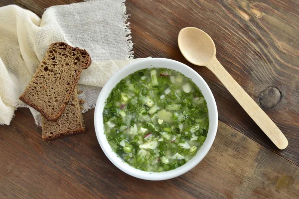 Sopa fría con verduras, okroshka —  Fotos de Stock