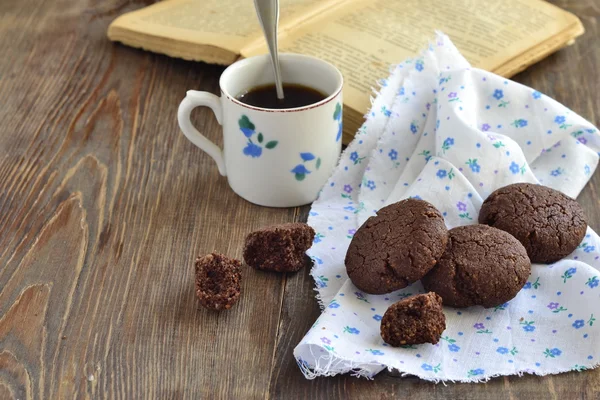 Kahve çikolata ve fıstık kurabiye — Stok fotoğraf