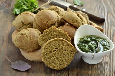 küçük çavdar ekmeği ile petrol otlar ile