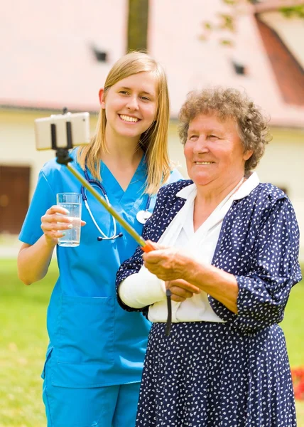 Feedback te sturen naar mijn familie — Stockfoto