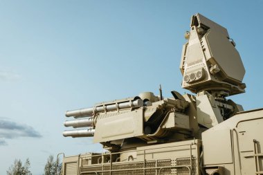 ZRPK Pantsir S uçaksavar füze topu sistemi. Rus Silahlı Kuvvetleri 'nin hava savunma amiral gemisi..