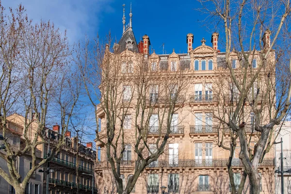 Beziers Frankrijk Kleurrijke Huizen Typische Straat Het Oude Centrum — Stockfoto