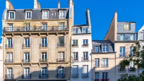 Paris Fachadas Típicas Belos Edifícios Montmartre — Fotografia de Stock