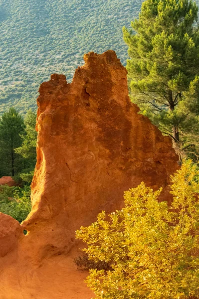 Uma Paisagem Colorida Nos Ocres Roussillon Provença — Fotografia de Stock