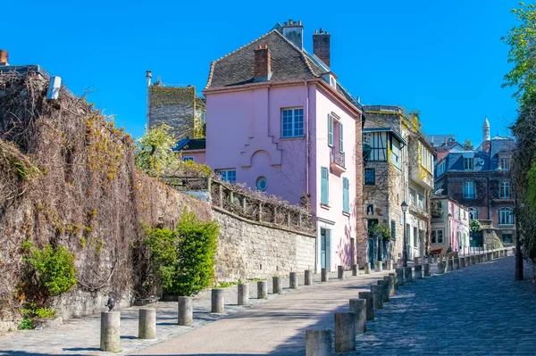 París Francia Famosa Casa Rosa Edificios Montmartre Una Calle Típica — Foto de Stock