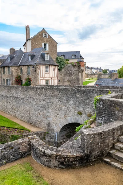 Vannes Vacker Stad Bretagne Gamla Korsvirkeshus Stampträdgården — Stockfoto