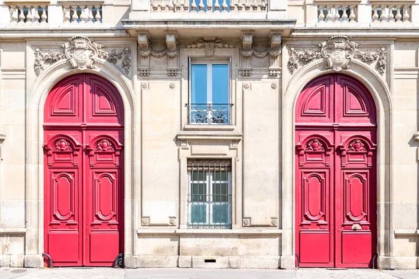 Париж Две Деревянные Двери Типичное Здание Округе Роскошный Район — стоковое фото
